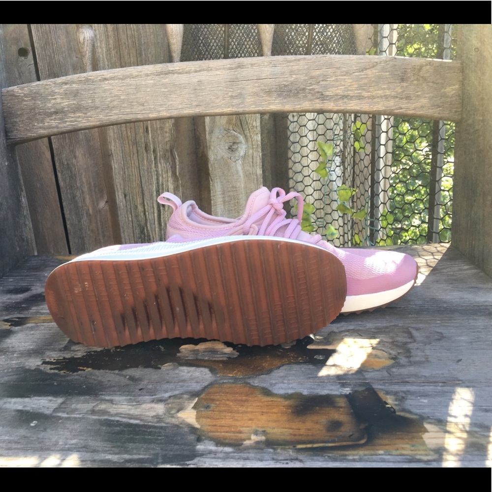 PUMA PACER NEXT CAGE WOMEN'S SNEAKERS WINS - Picture 3 of 7